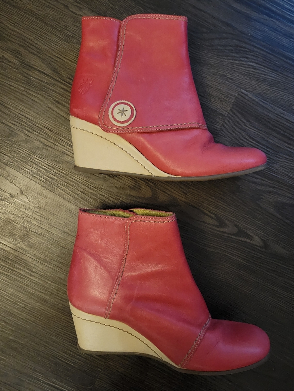 FLY London Red Bootie - Picture 2 of 7